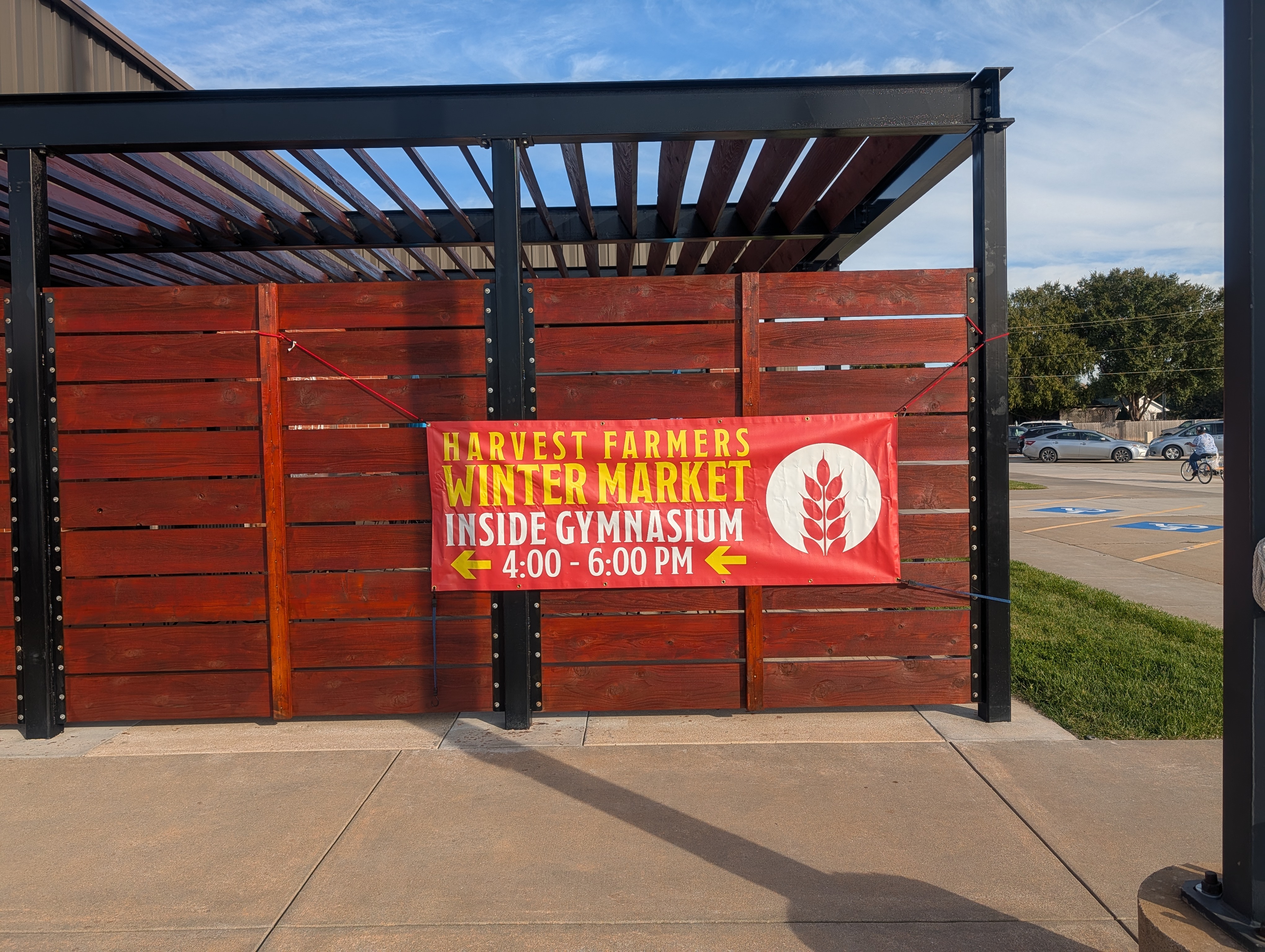 Harvest Farmers Market 