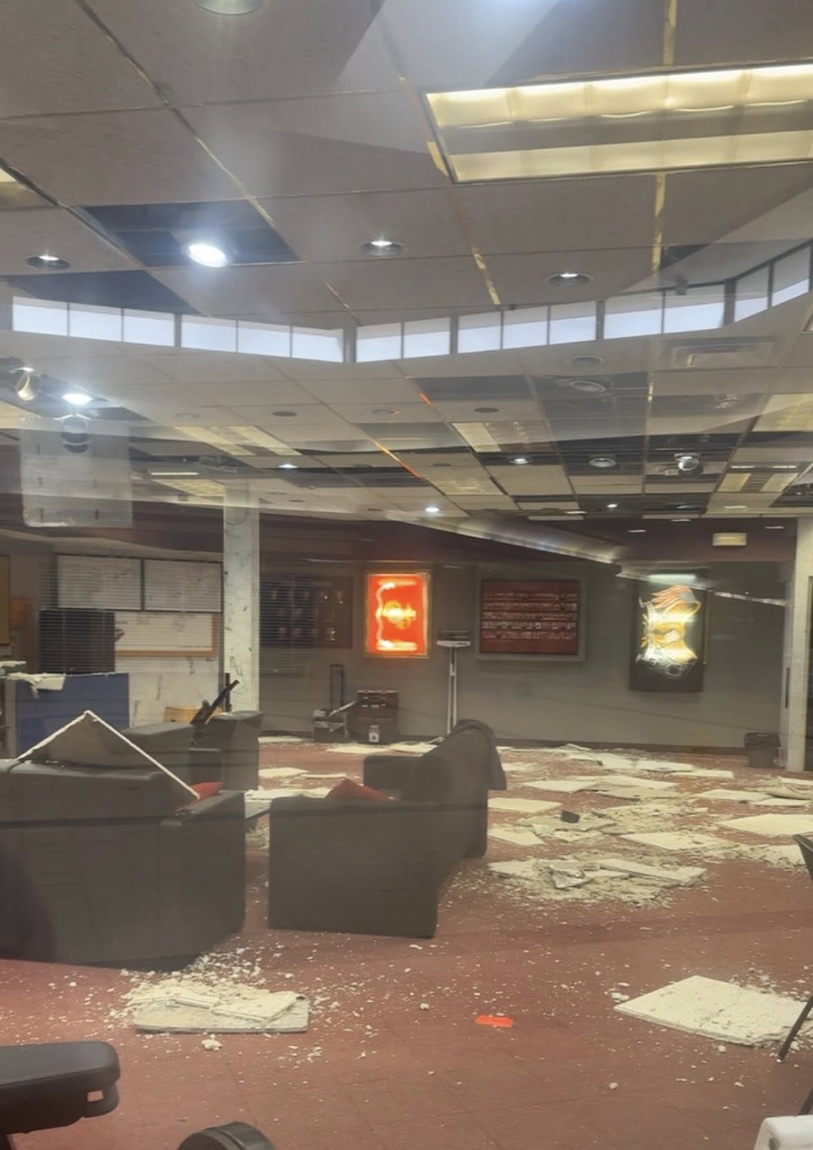 Photo credit/tag for images: Photos courtesy Tim Bette’s Storm Chaser