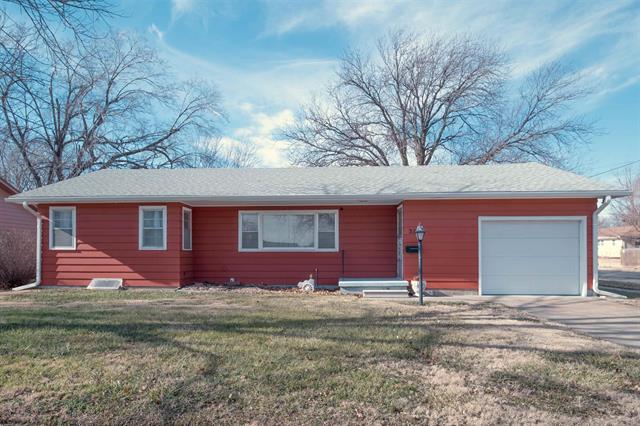 Home of the Day: 2102 Roach St. highlights space and function in Salina