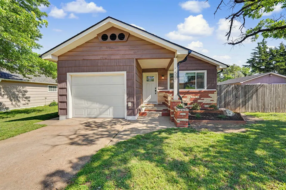 Home of the Day: Indian Rock Park Area Bungalow Offers Wood Floors, Deck and New Class 4 Roof