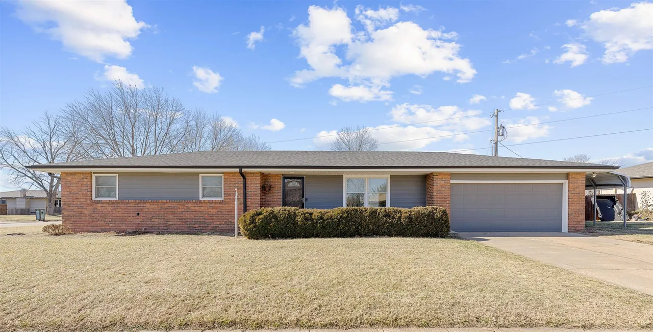 Listed by: Amber Renfro | Brokered by: Coldwell Banker APW Realtors