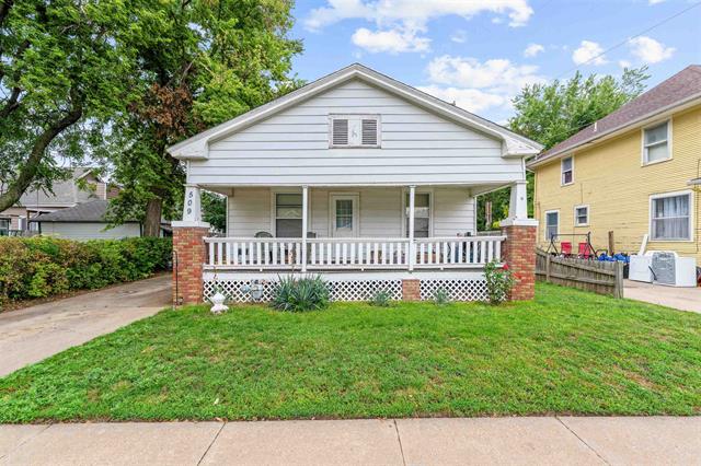 Home of the Day: 509 Morrison Ave Offers Manageable Size and Simple Living in Salina