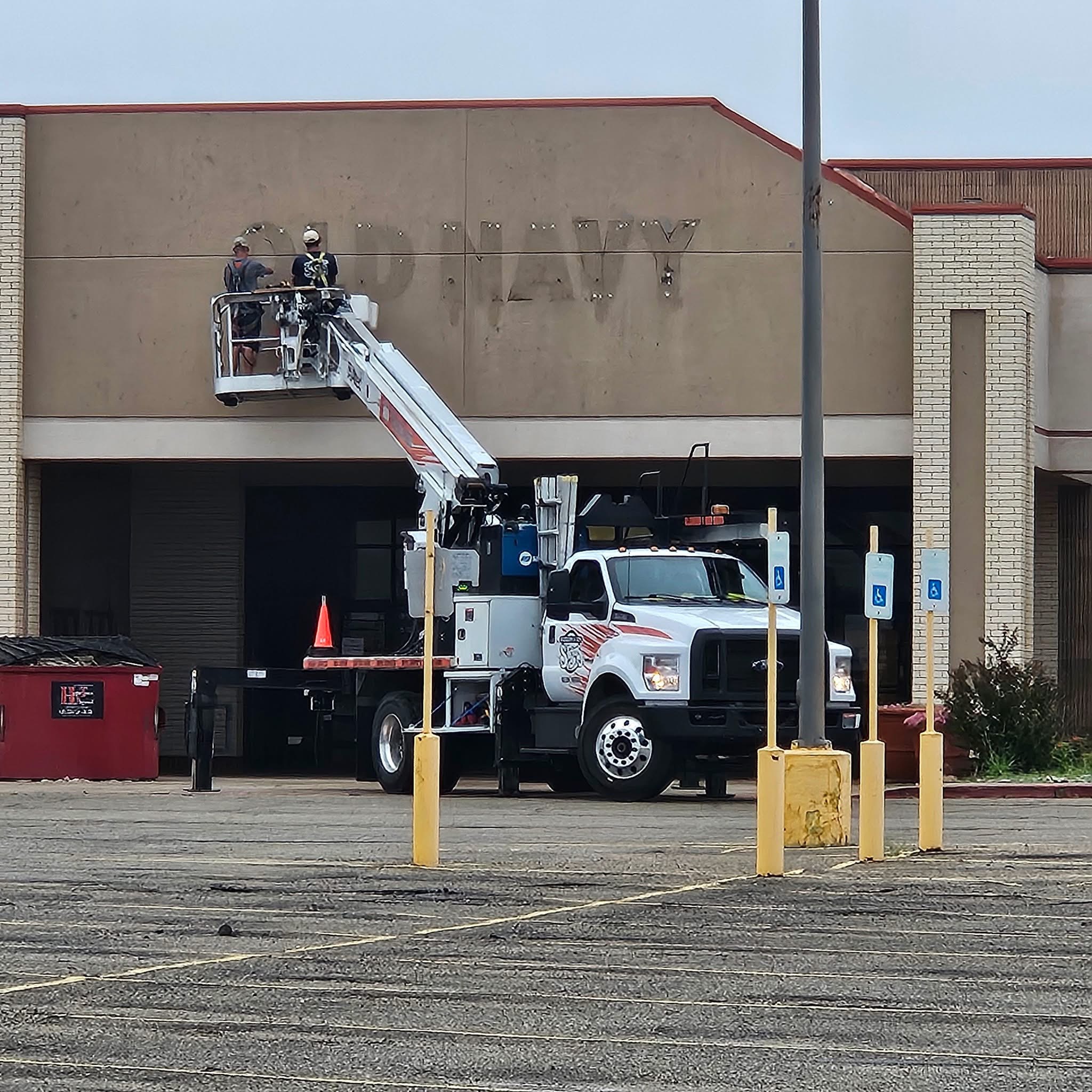 Breaking: Old Navy Confirmed Closed at Central Mall as Storm Damage Questions Continue