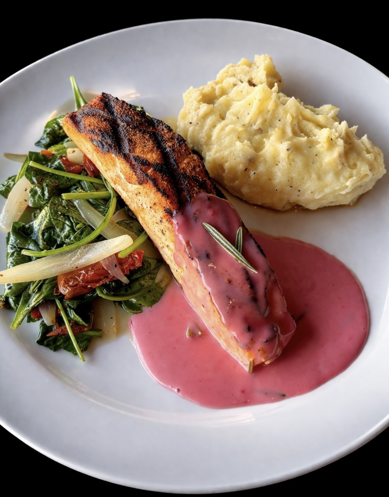 At Barolo Grille, This Week’s Salmon Special Hits Like a Sweet-Tart Headliner