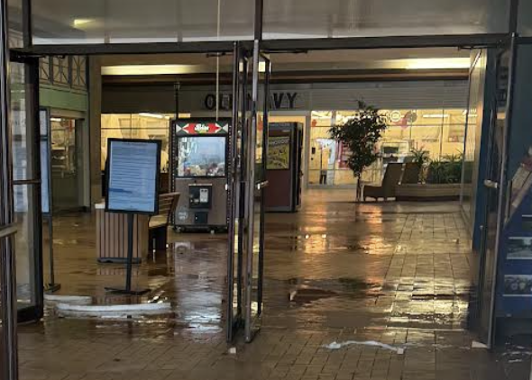 Old Navy Gives Salina311 Update as Central Mall Reopening Questions Continue