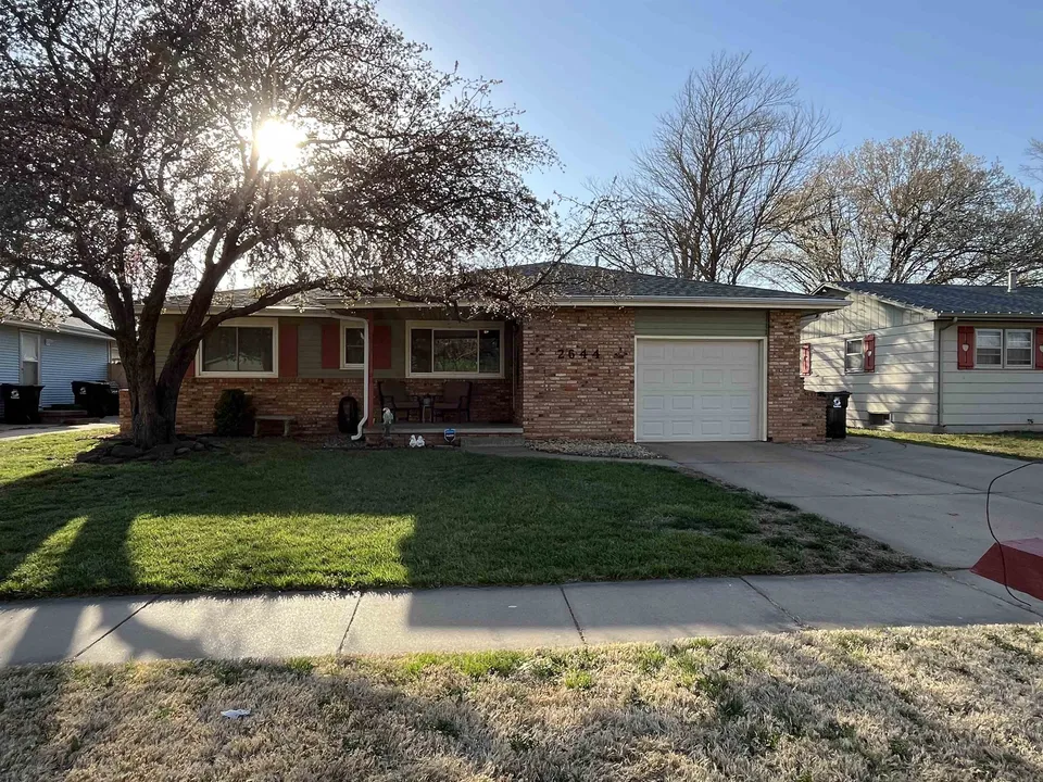 Home of the Day: South Salina property features 3 bedrooms, finished basement space and fenced yard