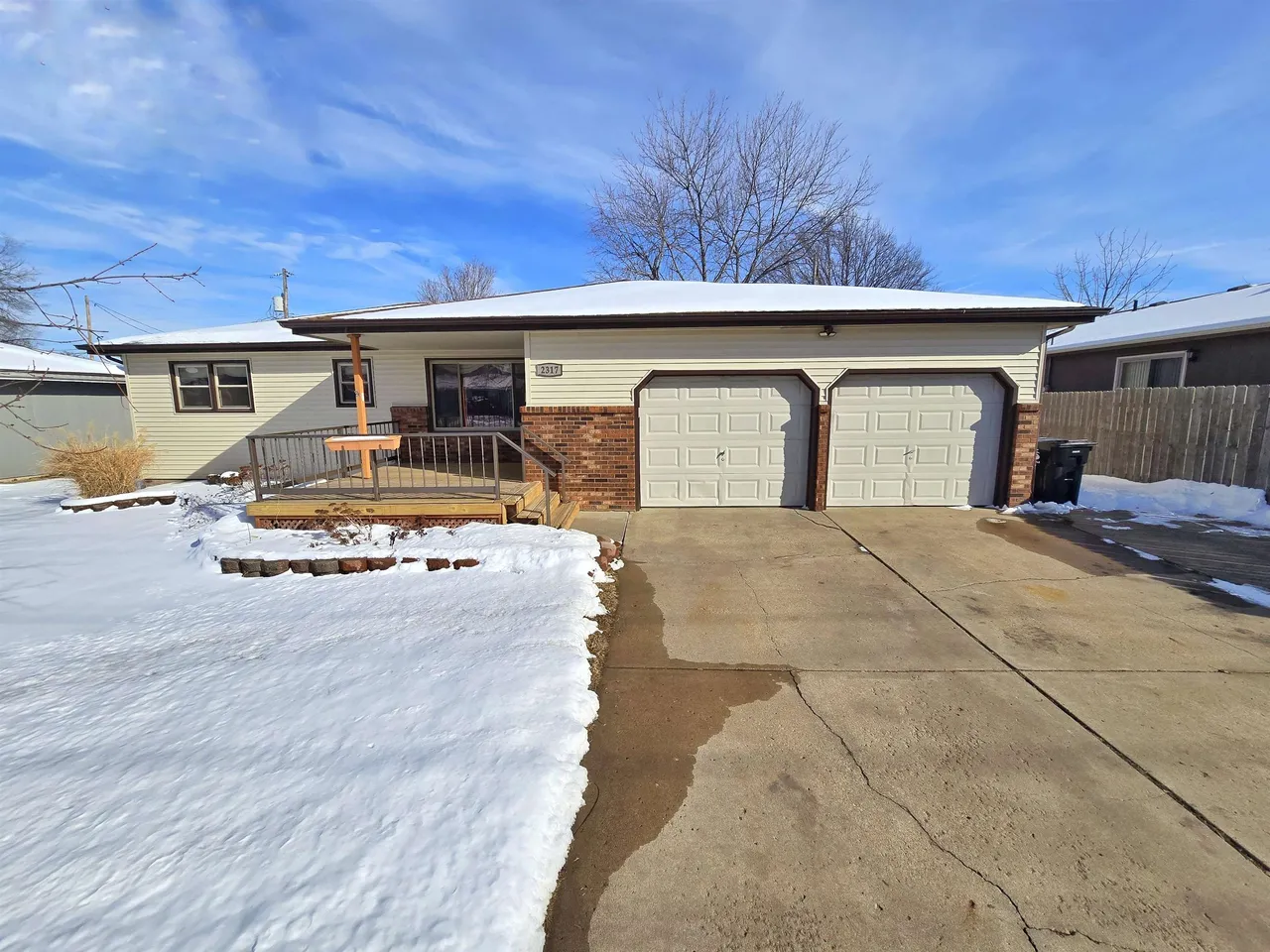 Home of the Day: Big Backyard, Bonus Rooms, and a Kitchen That Stays Put