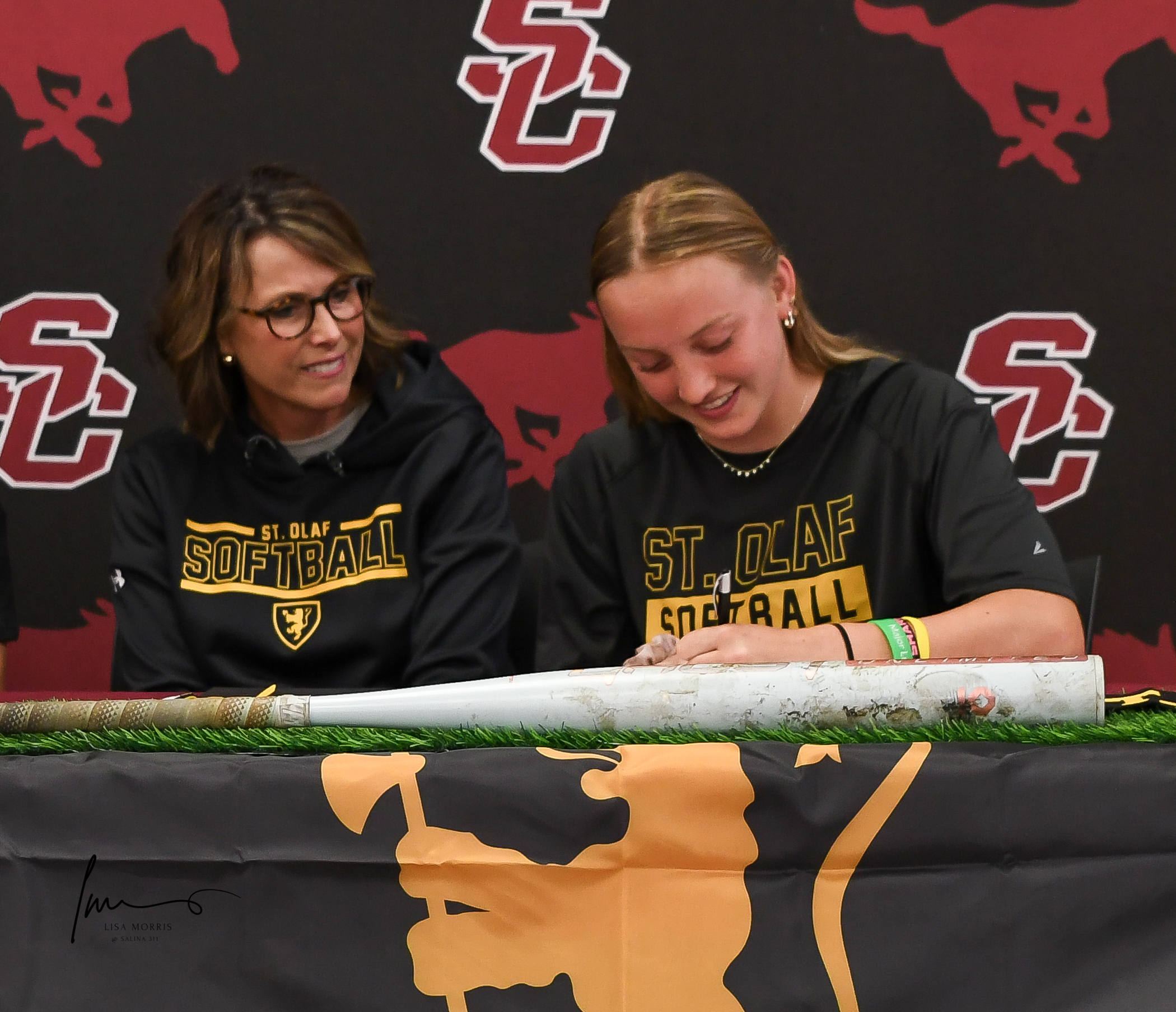 Ellie Reikof - Softball - St. Olaf College