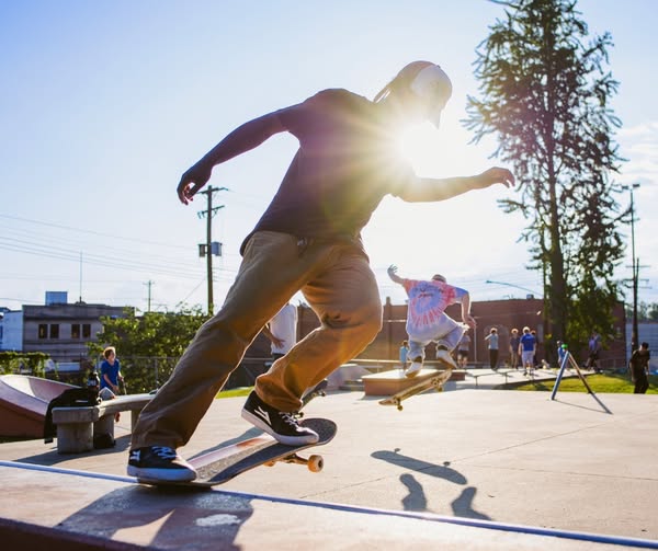 Bellevue Farmers Market Returns June 3 With Free Skateboarding Lessons